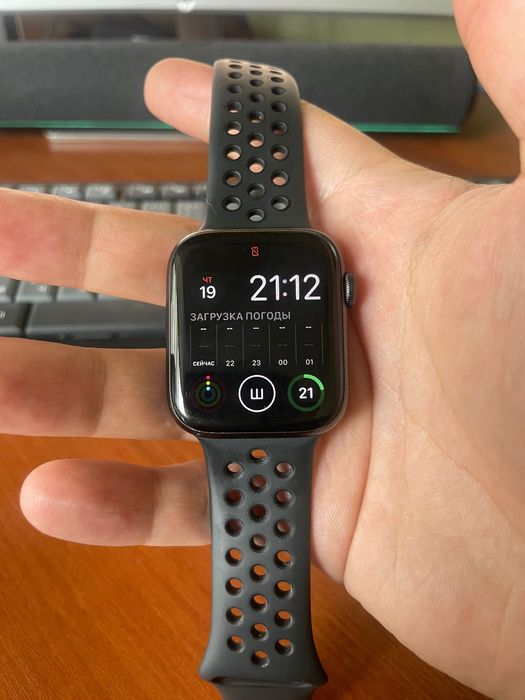 Apple Watch SE Nike+