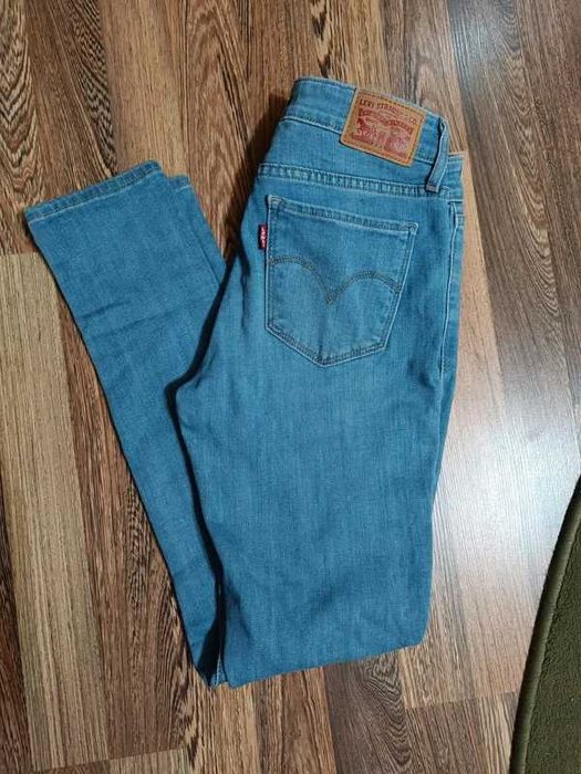 Blugi Levi's 711 marime 25