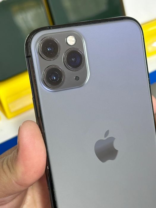 Продам Айфон 11 Про 64г