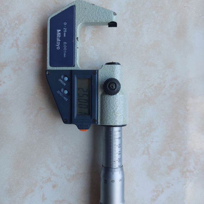 micrometru mitutoyo 0- 25 mm digital profesional