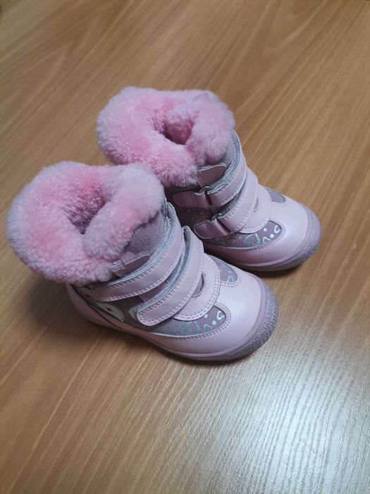 Продам детские сапожки