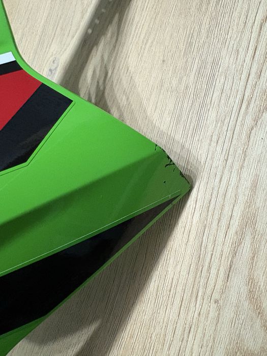 Оригинална (ОЕМ) kawasaki маска zx4rr 2024г