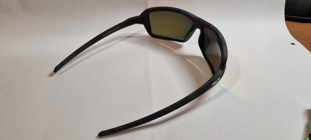 Чисто нови слънчеви очила OAKLEY CABLES