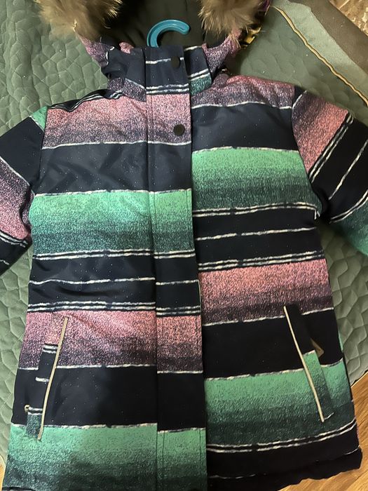 Продам зимнию куртку.