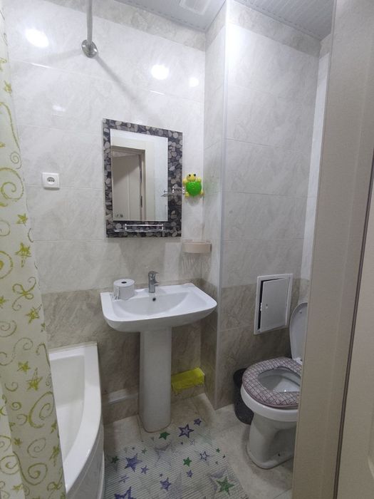 Аренда Себзор 2.хонали оилага берилади расмдаги уй