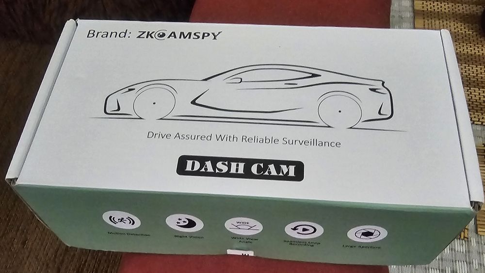 Cameră auto full HD ,cu patru camere,inclusiv  marsarier