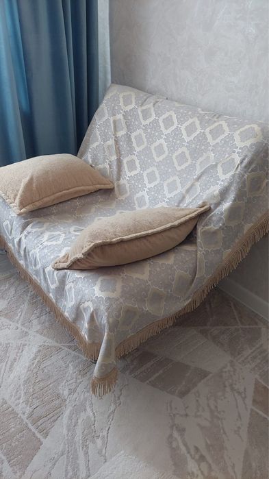 Диван и два кресла