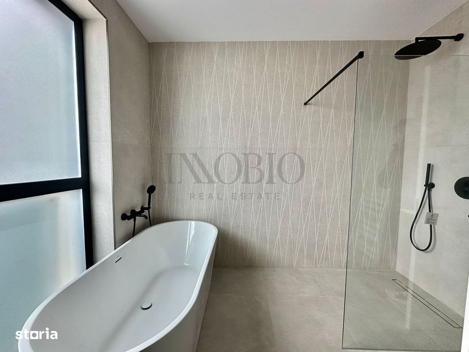 Vila 5 Camere | Rooftop Pool | Smart Home |