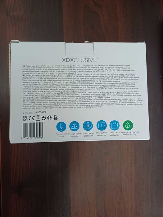 XdXClusive зарядно станция с говорител, много качествено