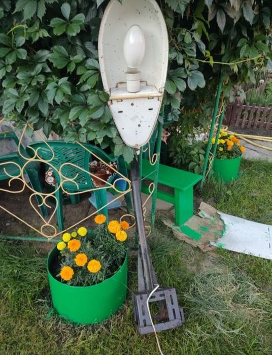 Фонарь для освещения территории