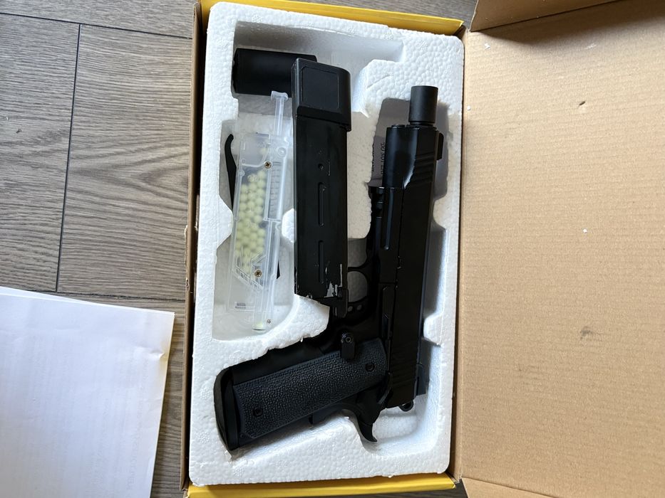 Pistol Airsoft 1911 cu recul Green gas
