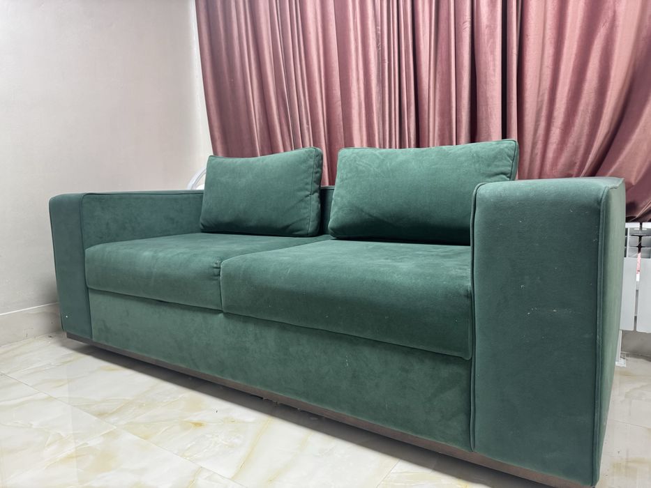 Дизайнерский диван от Mono (нераскладной)