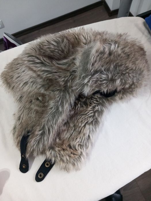 Caciula H&M blana unisex