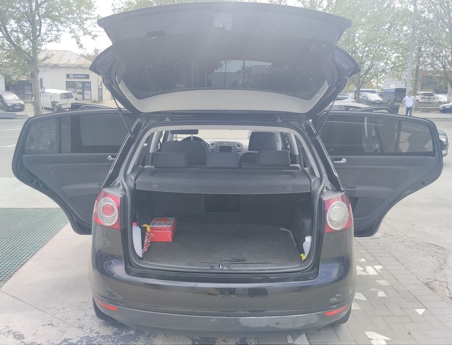Vând Golf 5 plus 2007