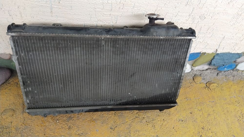 Продам  радиатор кондиционер