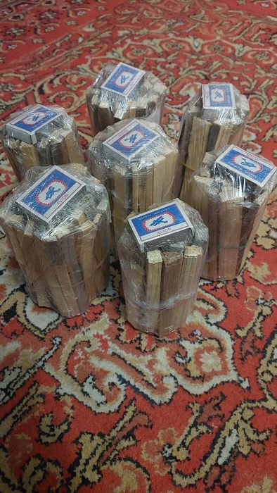 SHASHLIK kabob ho‘rrandalari uchun qo‘raga kichik o‘tinchalar bor