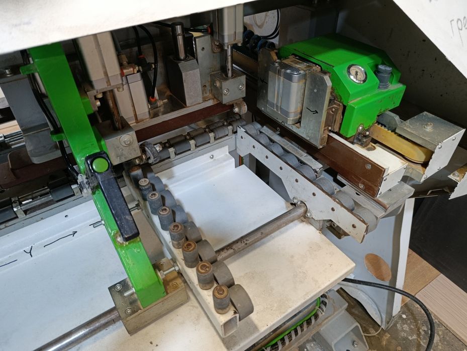 CNC пробивна машина HIRZT F8
