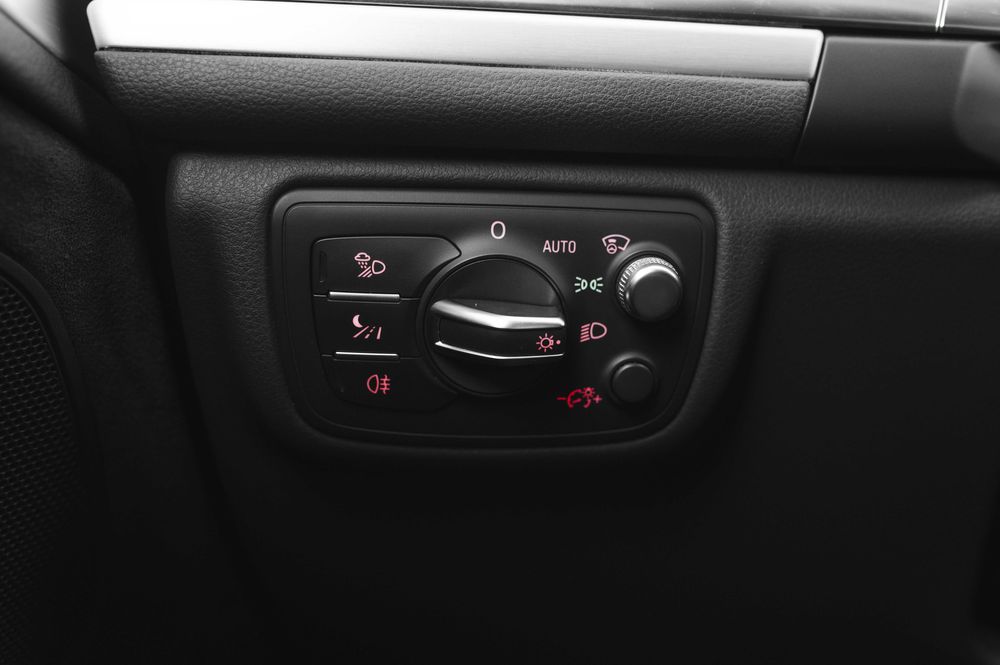 --- Audi A6 30 TDI Quattro S-Line ---