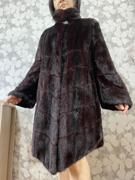 Продам норковую шубу