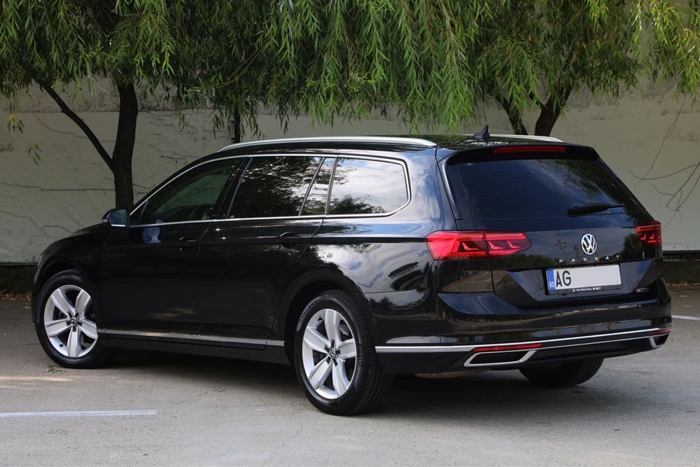 VOLKSWAGEN Passat 2020 — imagine 3