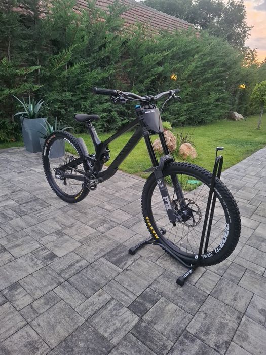 Продавам колело Canyon Sender CF 8.0
