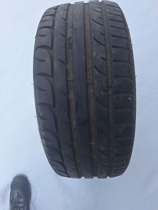 De vanzare anvelope  235 45 17  de vara