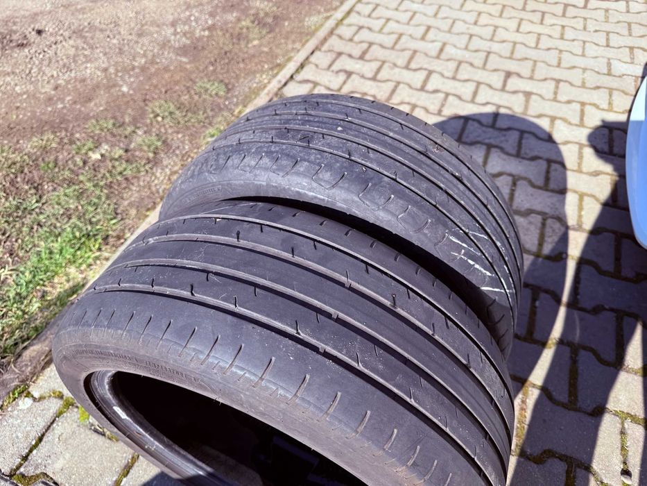 Set cauciucuri VARA 225 45 17/ GoodYear / Falken