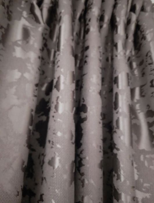 Занавески мраморные.