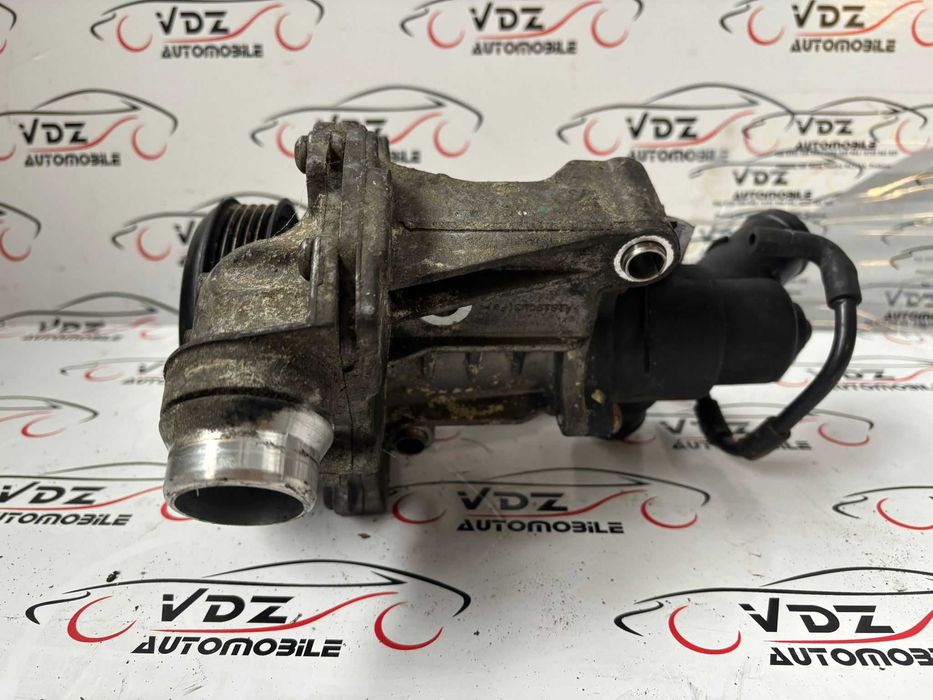 Pompa de apa cu termostat Mercedes Cla an 2014 2.2 cdi