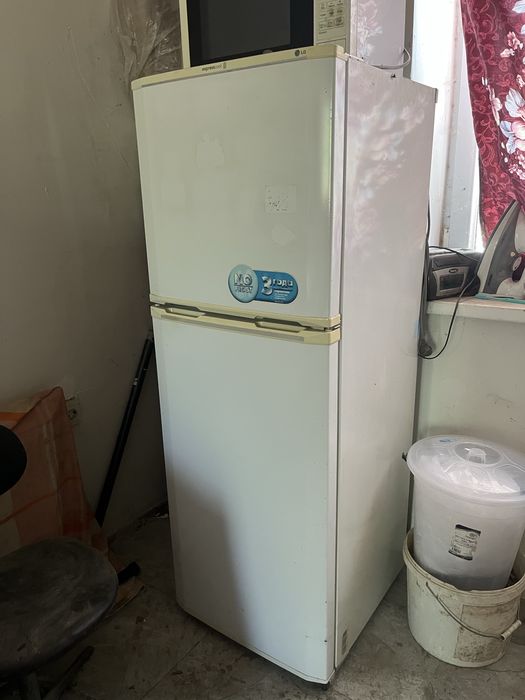 Продам холодильник