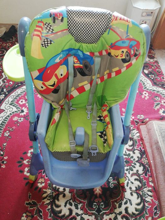 Детски стол за хранене