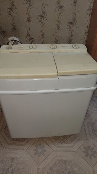Продам стиральную машинку Daewoo. Б/у.