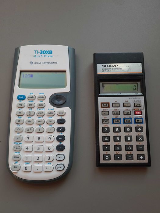 Set calculatoare stiintifice Texas Instrumens TI-30XB Sharp EL-508A