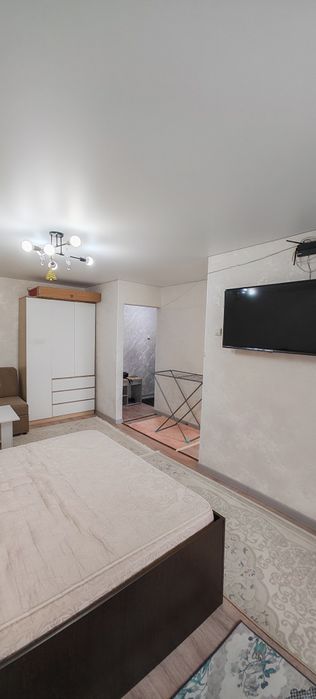 Продаётся 1- Ком Квартиру ,В центре Площадь.