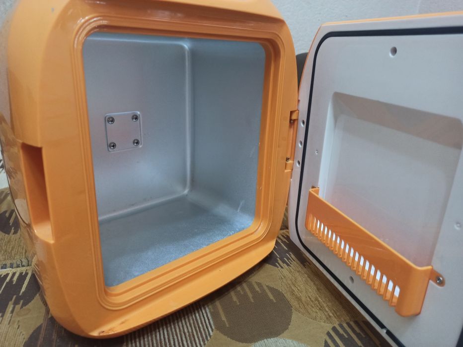 Холодильник для авто, авто-холодильник.