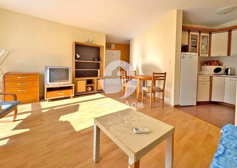 Продава се Двустаен апартамент в к.к. Елените - 72 кв.м за 1021 €/кв.м - Снимка #1