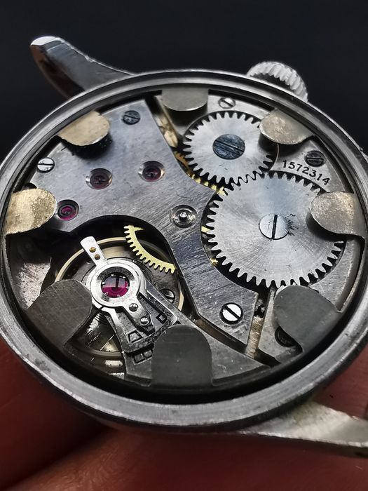 Ceas Tissot Militar Anii'40 -31 mm -Funcționează excelent !