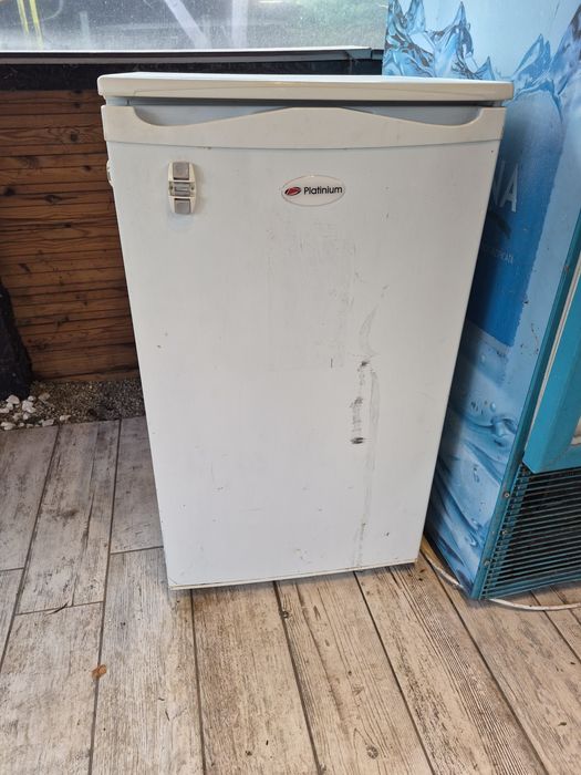 Frigider cu congelator mic
