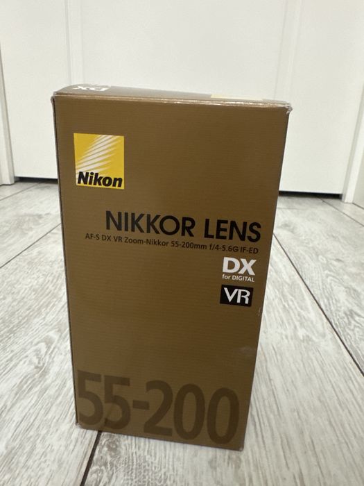 Телеобъектив Nikon