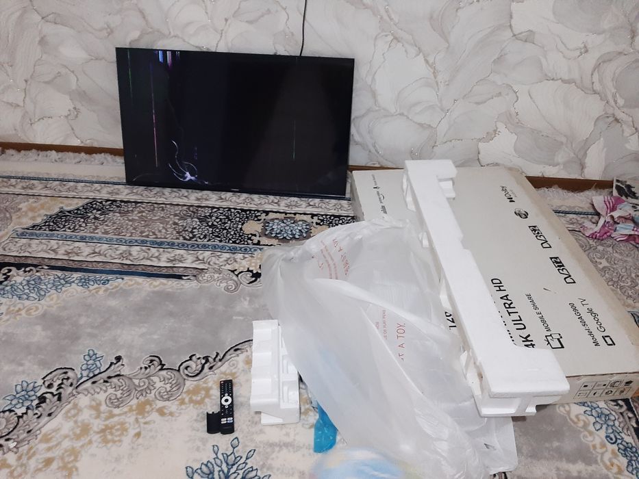 Телевизор Moonx 50AG900 4K UHD Smart TV