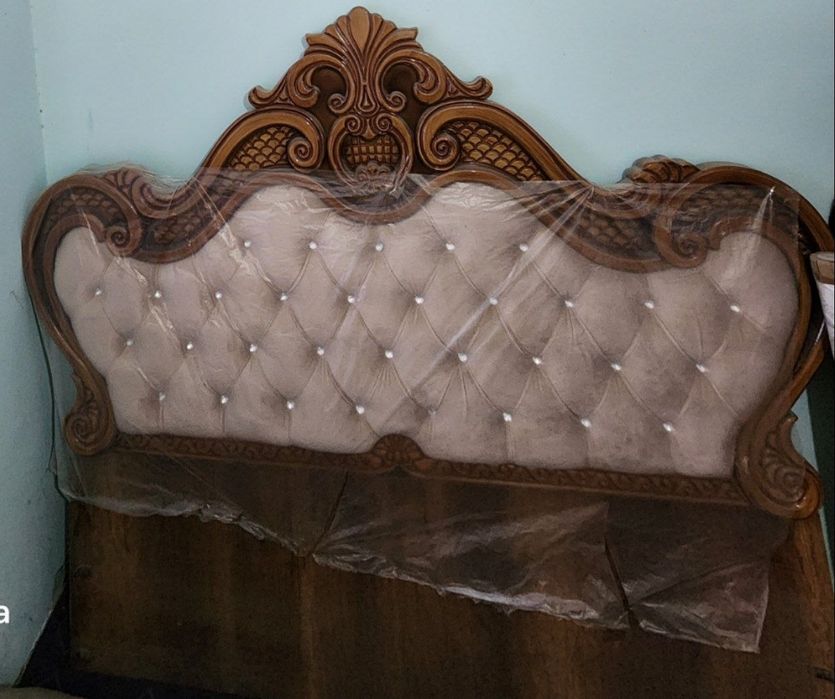 Spalni Tow oynasi bn