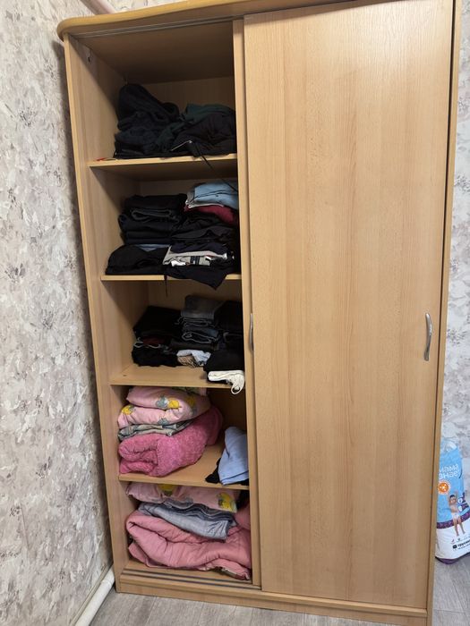 Шкаф в спальню….