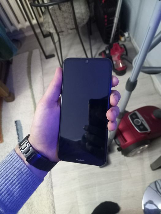 Телефон Huawei Y6s