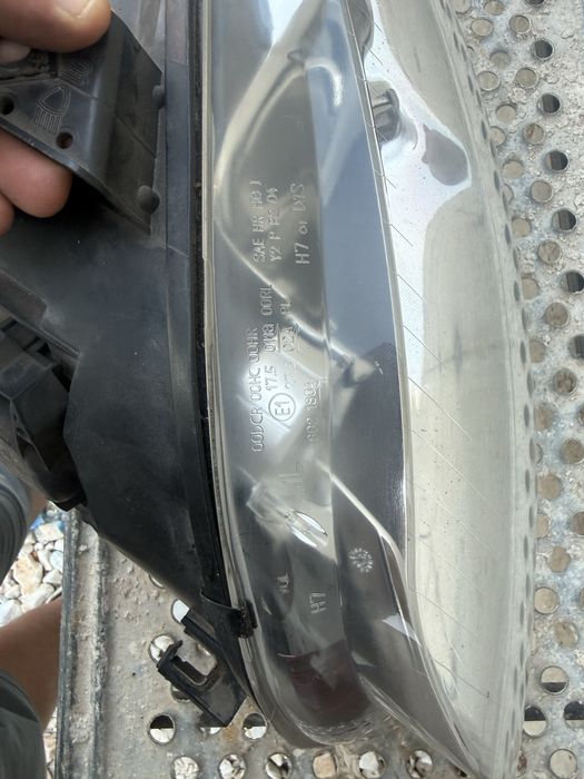 Оригинални Би-Ксенон фарове за Audi A4 B7 (2004-2008) – AL / Magneti Marelli