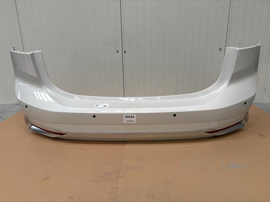 Оригинална Задна Броня Luxury За БМВ 2 У06 BMW 2er U06