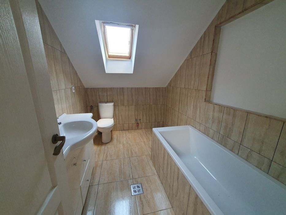 Închiriez apartament/birou la casa zona CBC/Farmec