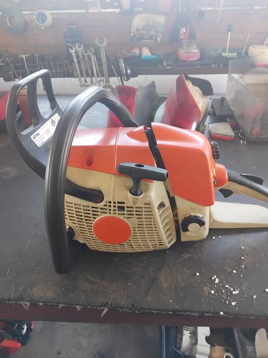 Vând drujbe stihl