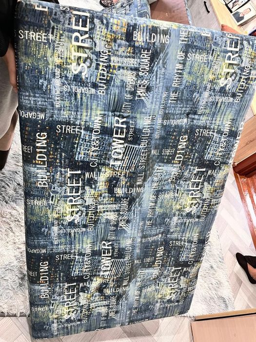 Продам диванчик б/ у недолго.