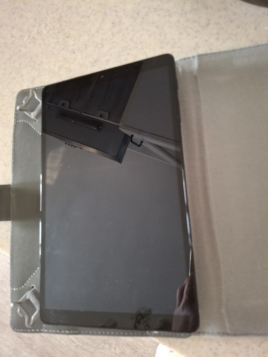 Планшет Samsung sm-t515