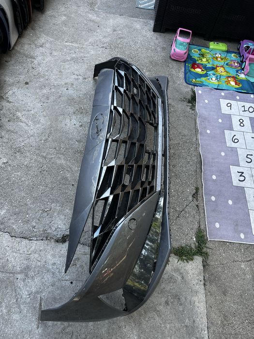 Bară față.grilă radiator  hyunfai elantra.